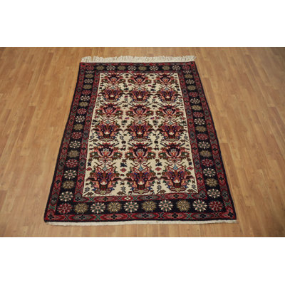 Geometric and Traditional Wool Rug 5x7