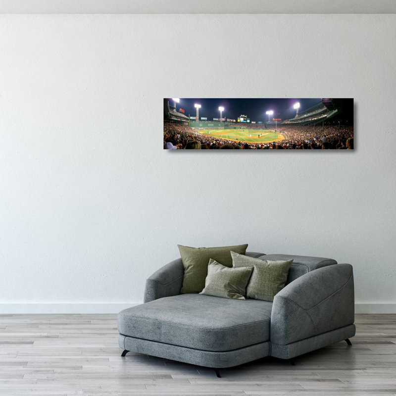 Fenway Park, H 11 po x l 40 po