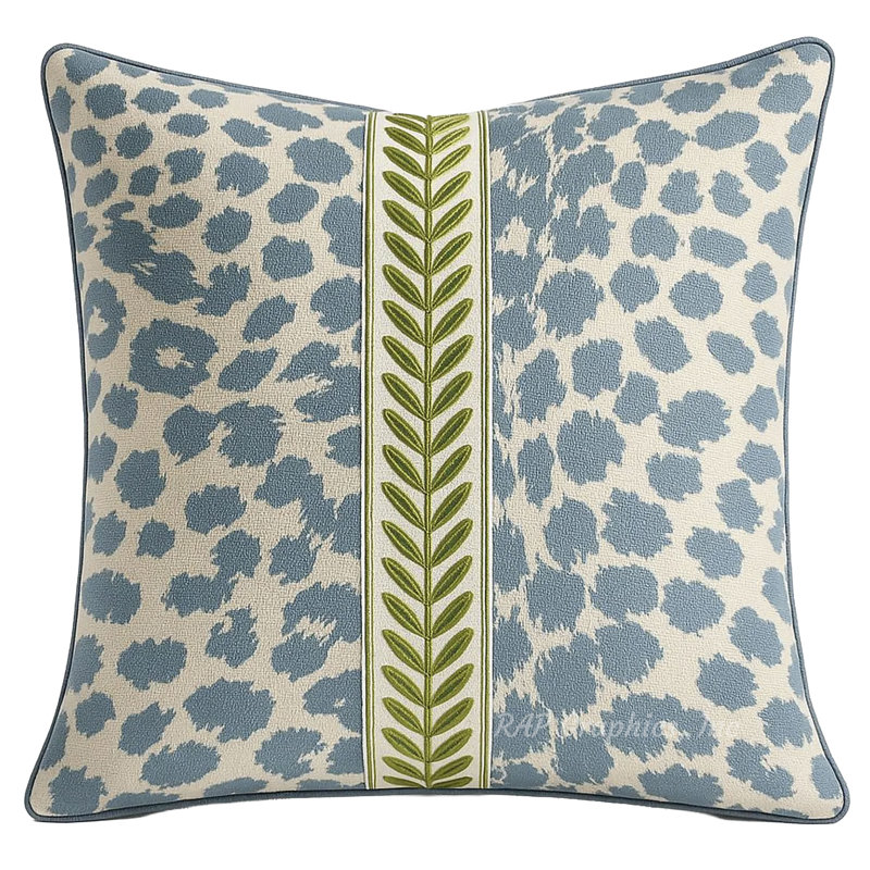 Mineral Blue Animale Pillow Cover And Insert