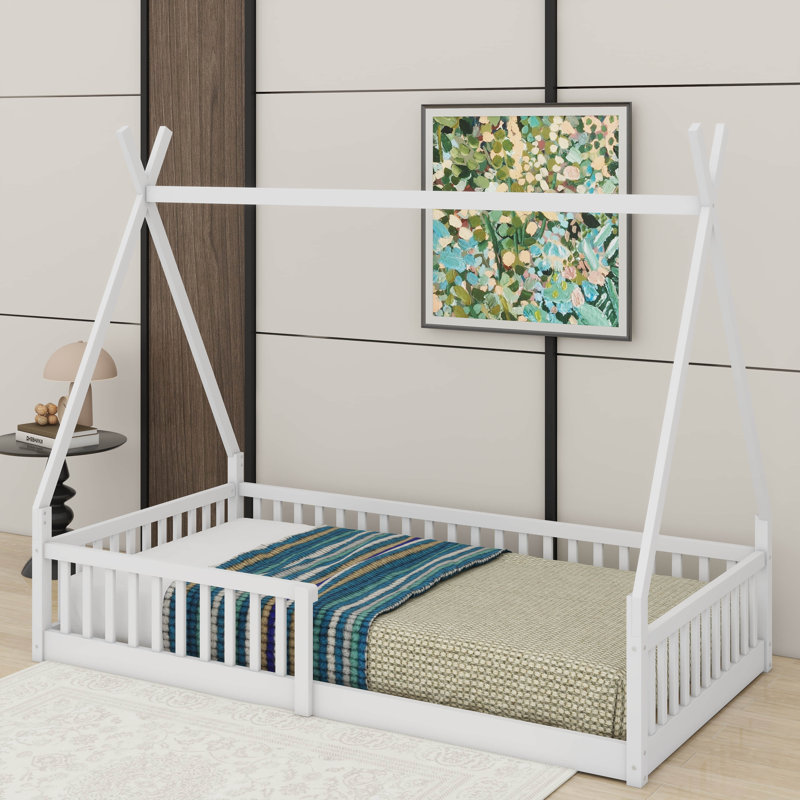 Lit simple en bois avec clôture, Blanc