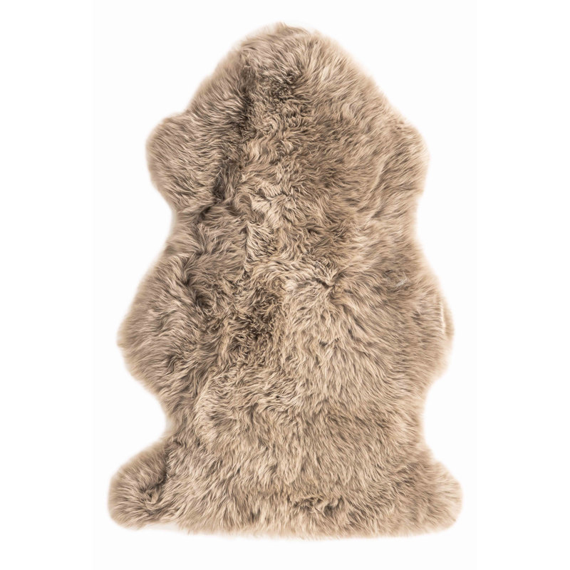 Tapis en peau de mouton fait à la main Izola