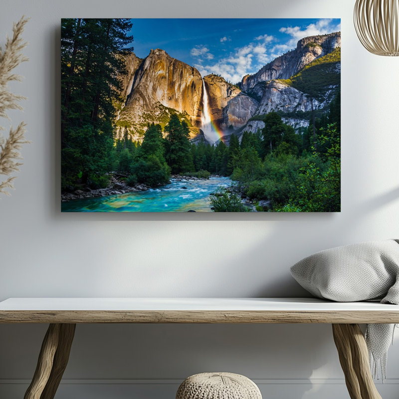 Toile, "Un paysage à couper le souffle avec une cascade majestueuse en cascade vers le bas, art mural falaises entourées de verdure luxuriante"