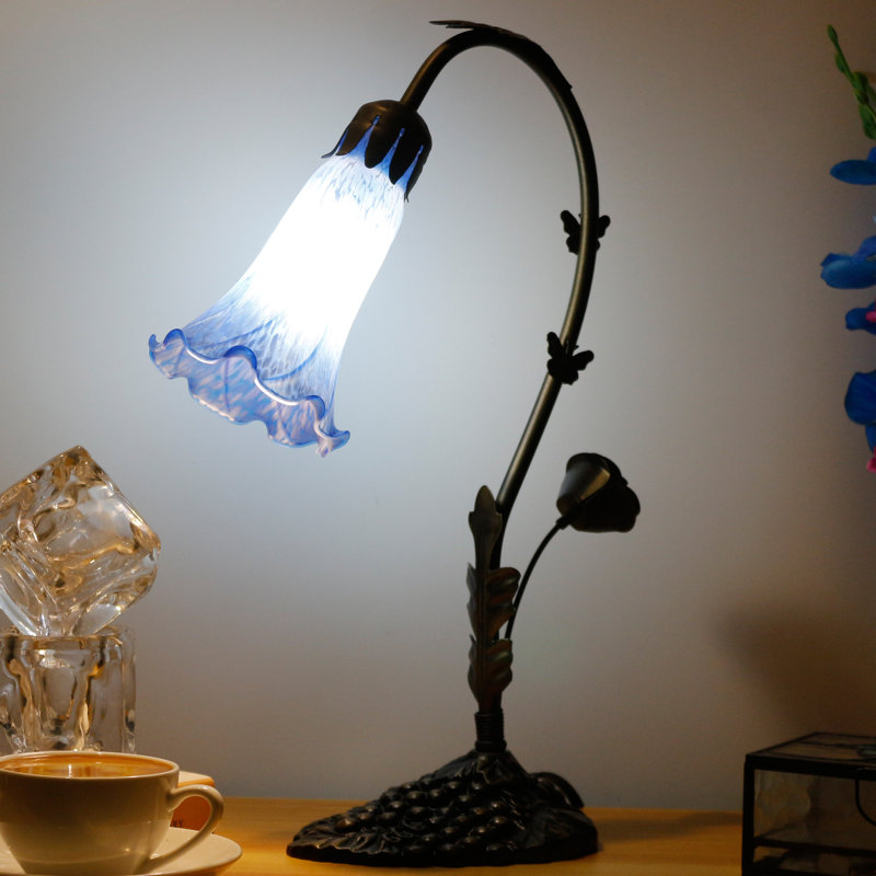Ambania Metal Desk Lamp, Baby Blue