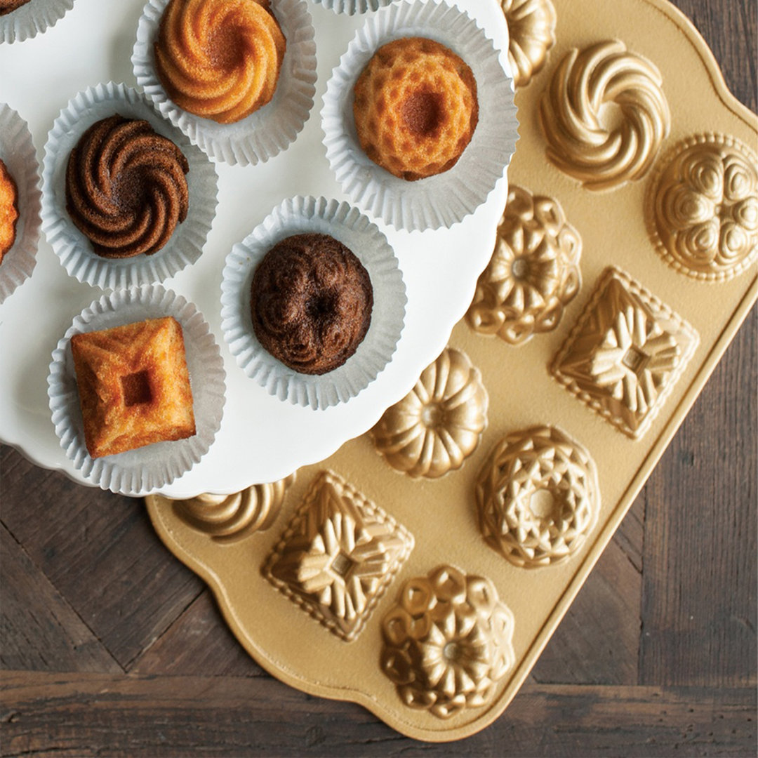 Nordic Ware Gold Bundt Charms Pan And Ultimate Bundt Cleaning Tool