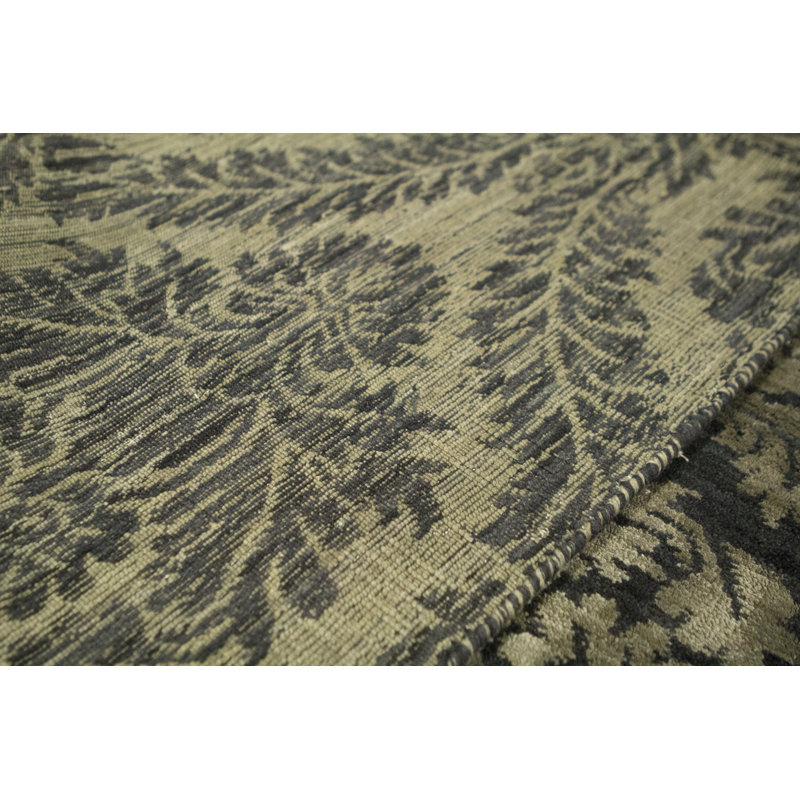 Hand Woven Wool Floral Area Rug
