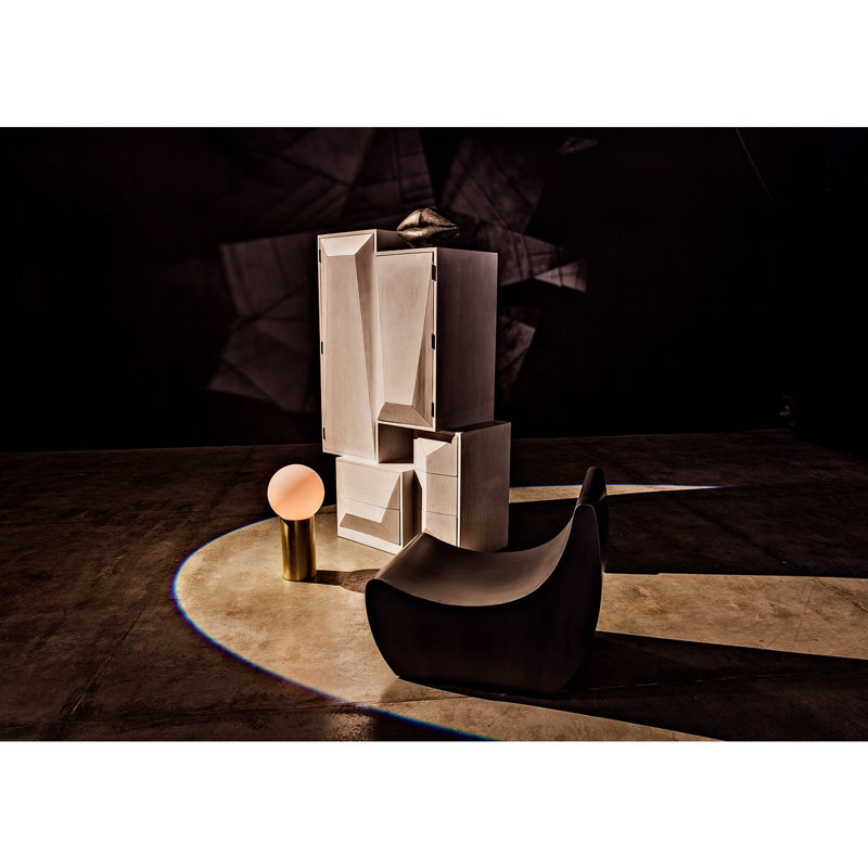 Lips Sculpture, Black