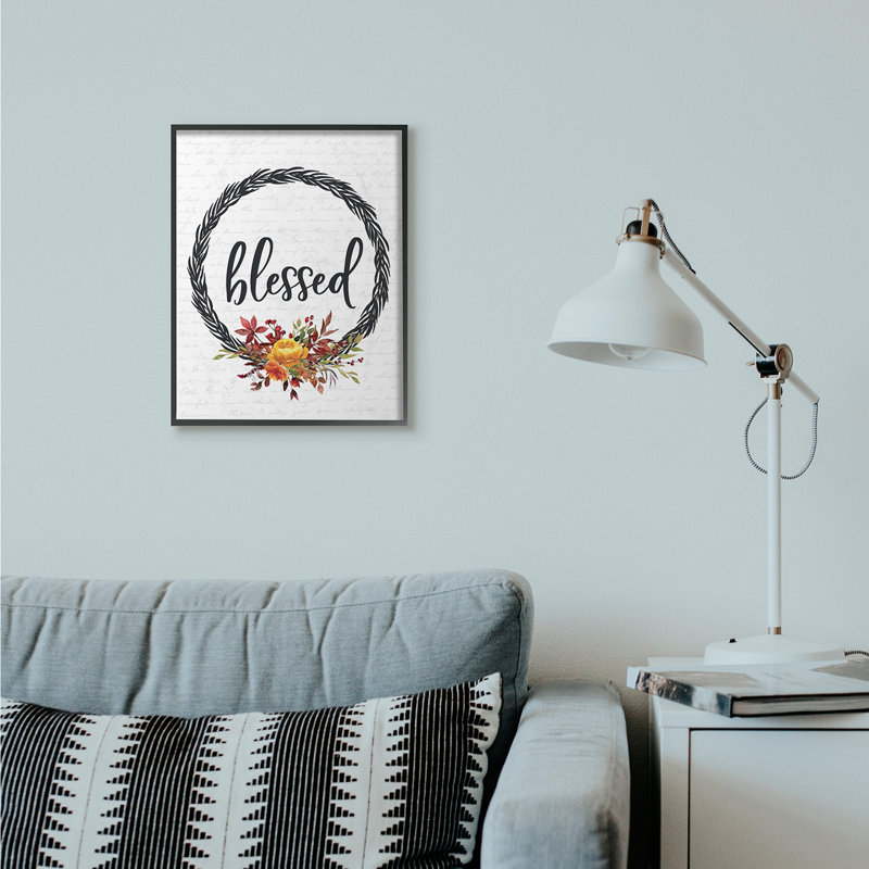 « bénis », art textuel sur couronne fleur automne, H 20 po x l 16 po, Giclée encadrée noir minuit