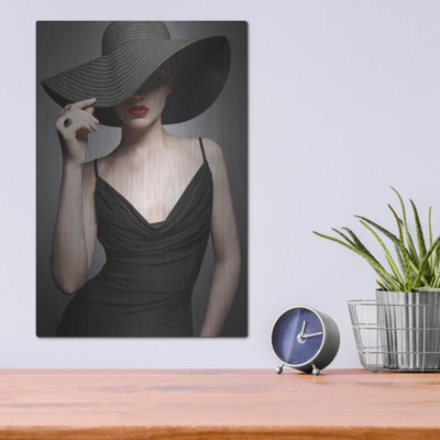 «Lady In Black 3» par Luxe Metal Portfolio