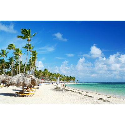 " Caribbean Resort Beach " by Jlvphoto