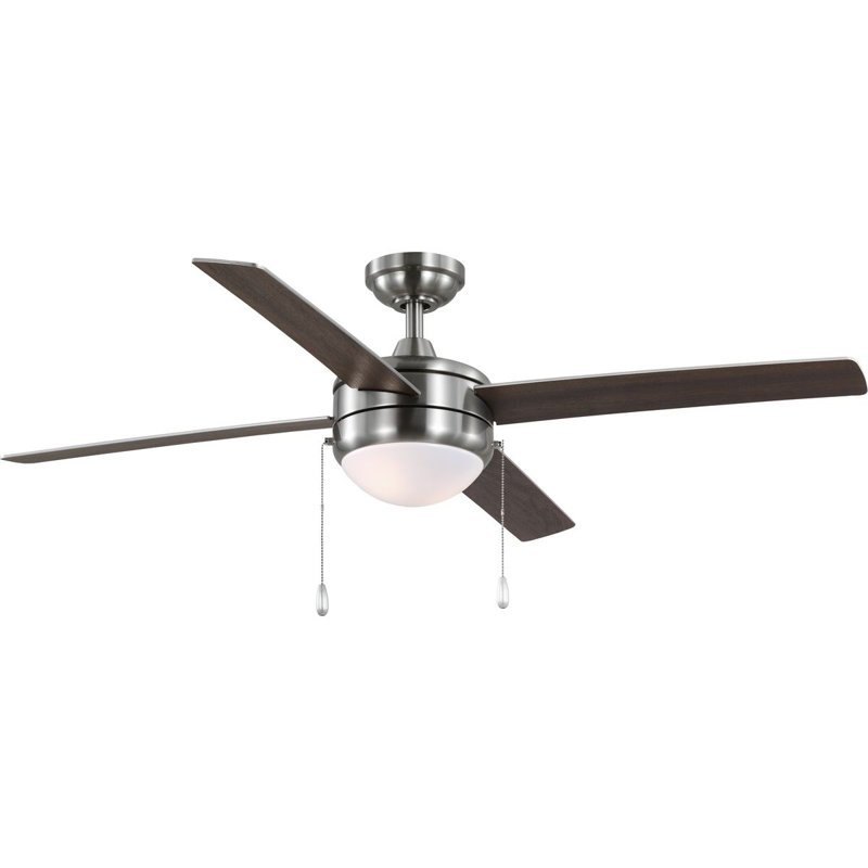 Ventilateur de plafond standard McLennan II de 52 po à 4 pales avec chaînette et ensemble d'éclairage inclus