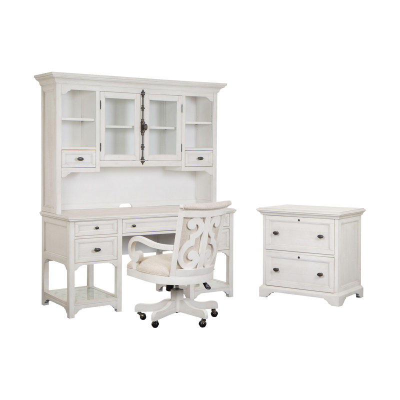 Bureau et huche avec chaise et classeur