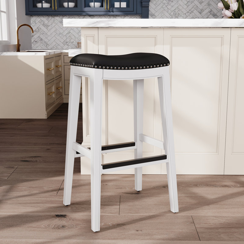 Tabouret de bar blanc de 30 po avec siège en cuir noir, conception confortable, bois franc massif pour la cuisine ou le tabouret, et cuir, pour une durabilité accrue