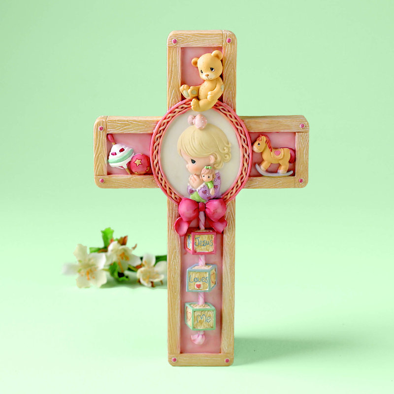 « jesus lovest fille priant », art suspendu en croix