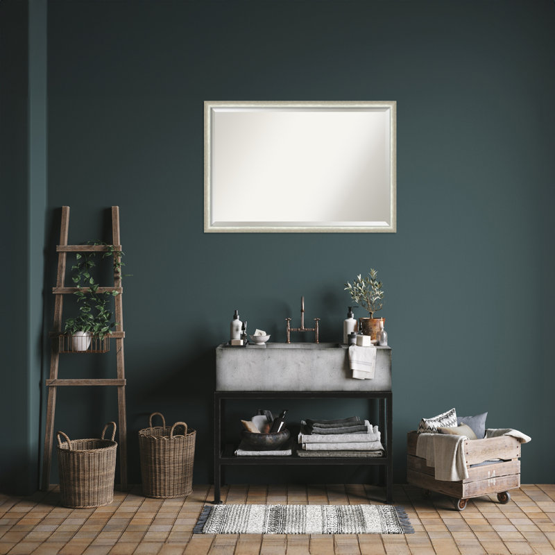 Miroir mural Xion, 26,25 po x 38,25 po, Rectangle, Argent