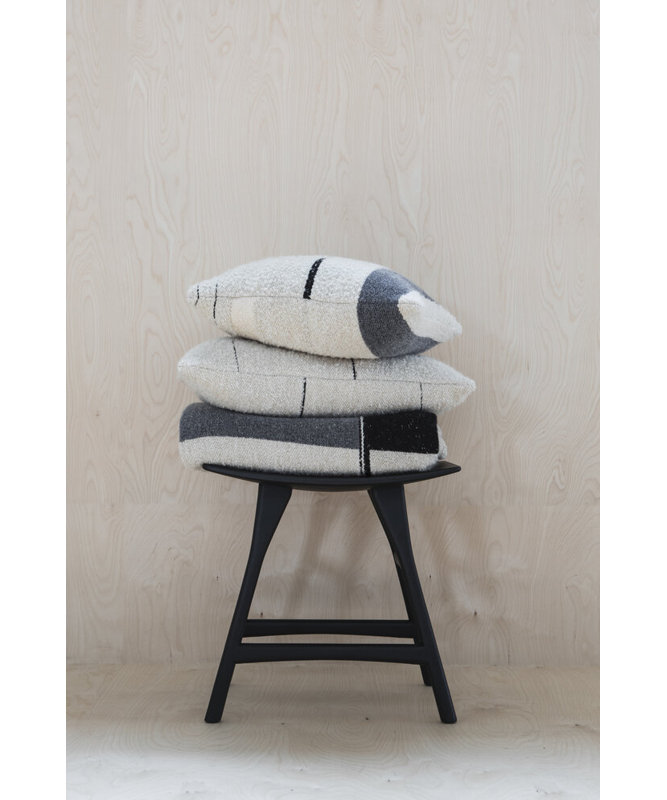 Osso Solid Wood Stool, Black