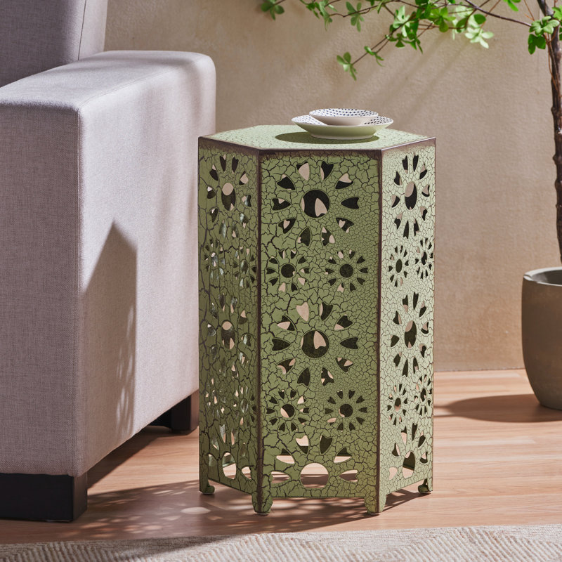 Table d'appoint en fer, finition craquelée - P 14,24 po x l 14,24 po, H 22,53 po, découpée pour l'extérieur, Vert