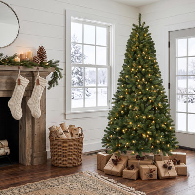 Arbre de Noël artificiel pré-éclairé 6 pi / 7,5 pi avec lumières à DEL blanc chaud certifiées UL, support en métal robuste, cadre à charnières pour une décoration intérieure des Fêtes