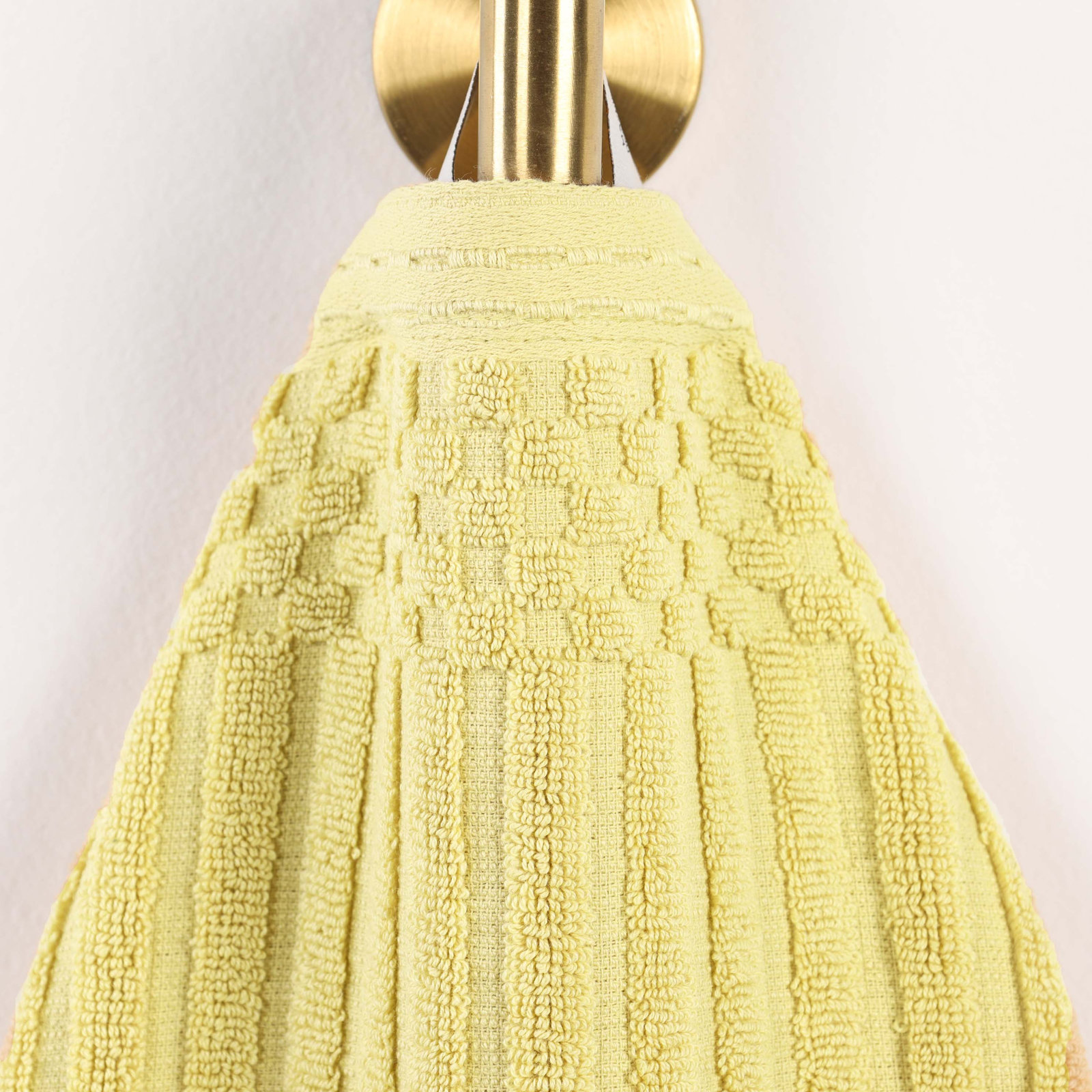 Kaeleah 4-Piece Cotton Towel Set, Yellow Gold