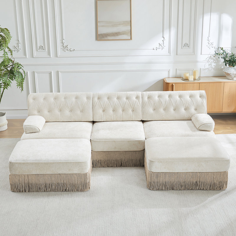 Canapé Chesterfield, H 34,2 po x l 106,1 po x P 60,3 po, Beige
