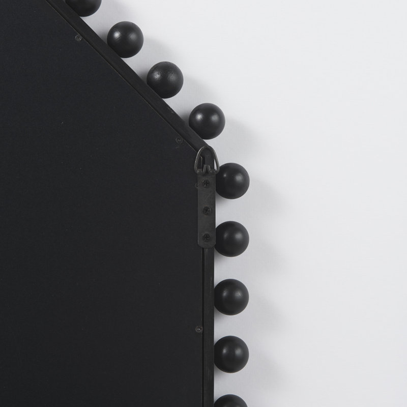 Miroir Waltham, Noir