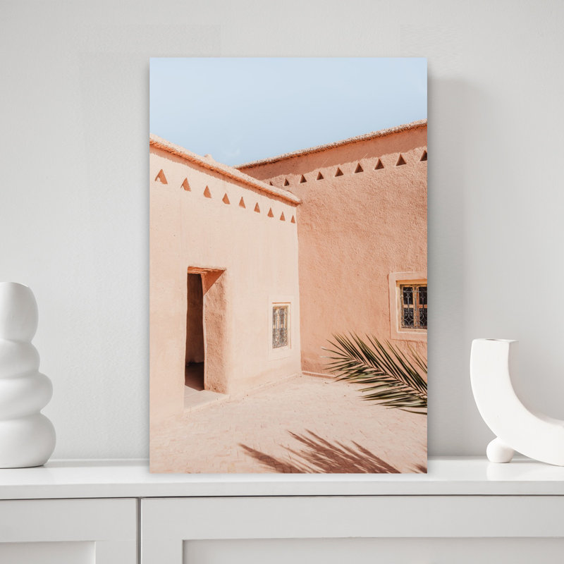 Art contemporain en argile au Maroc, H 18 po x l 12 po