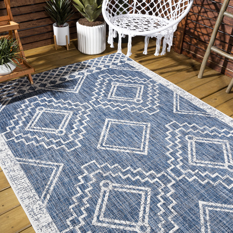 Yorba Diamond Tribal Medallion Blue/Ivory Indoor/Outdoor Rug, Rectangle 3'1" x 5'