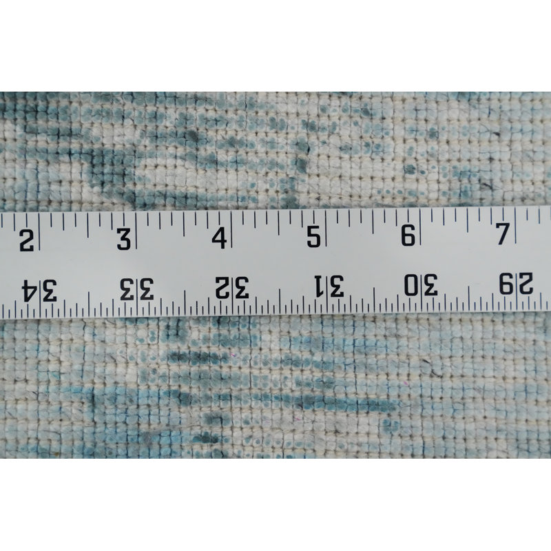 Serene Ocean View Modern Rug 6x8 with Soft Blue Gradient Patterns