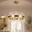 Lustre moderne à une lumière, orné d'un anneau en cristal DEL et de prismes polis à la main, luminaire de luxe en laiton pour salle à manger, hall d'entrée et salon.