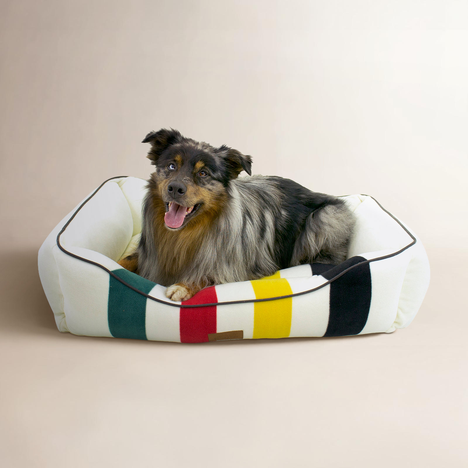 Pendleton Grand Canyon Kuddler Dog Bed, X-Small (5" H x 19.5" W x 14" D), Glacier