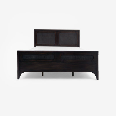 Lurian -  Queen Rattan Bed