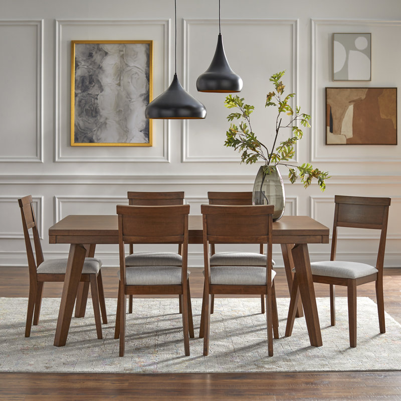 Ensemble repas pour 6 personnes Ladwig, Noyer