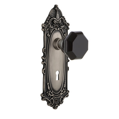 Victorian Plate with Decorative Keyhole and Waldorf Black Door Knob