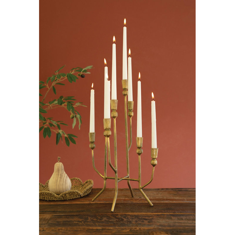 Huit bougie candélabre en laiton antique H 20,5 po en fer forgé