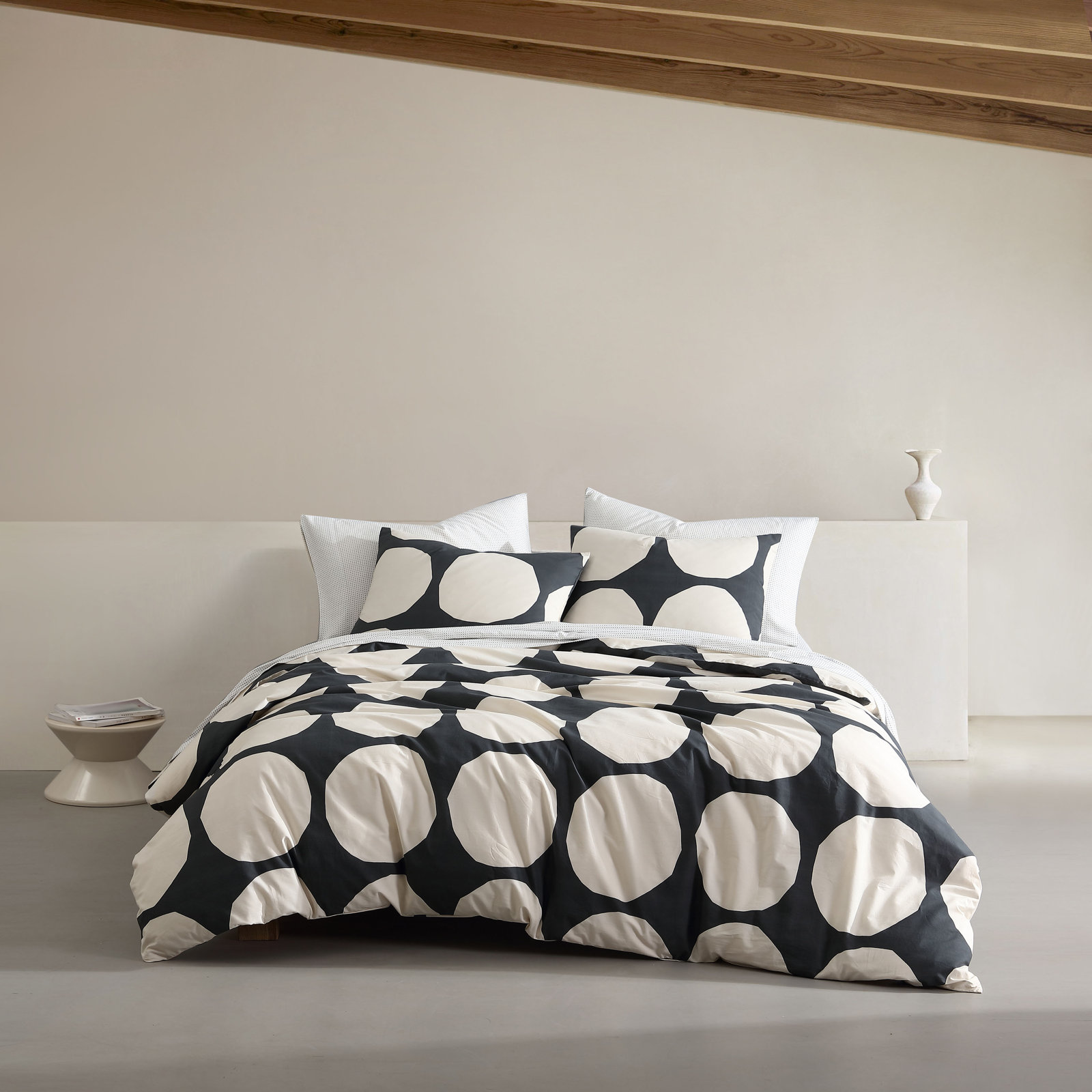 Marimekko Kivet Grey Cotton Duvet Cover Set, Queen Duvet Cover + 2 Standard Shams