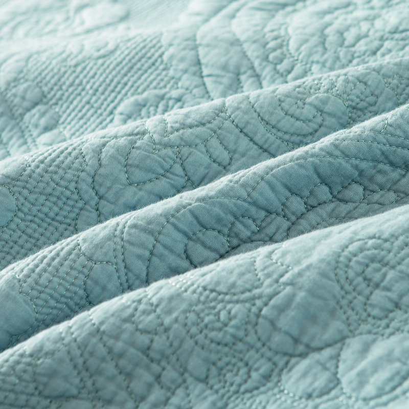 Sabel Cotton Damask Quilt Set, Full/Queen Quilt + 2 Shams, Blue