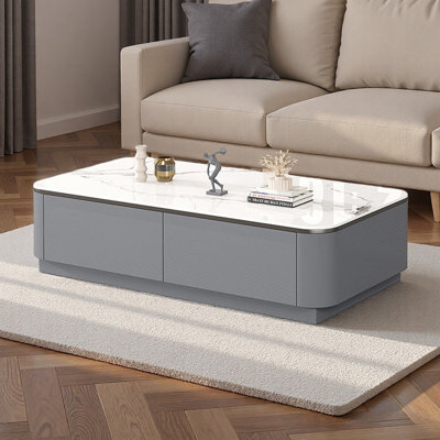 American-style minimalist coffee table