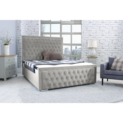 Joseline Upholstered Velvet Sleigh Bed