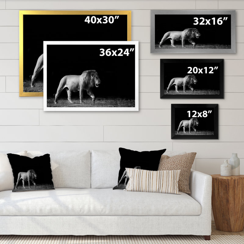 Lion africain en noir et blanc - Photographie sur toile, Cadre photo noir, H 8 po x l 12 po x P 1 po