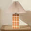 Lampe de table jaune en céramique avec abat-jour plissé-1131146554-1131146555