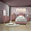 Table de chevet rose avec poignée en cristal