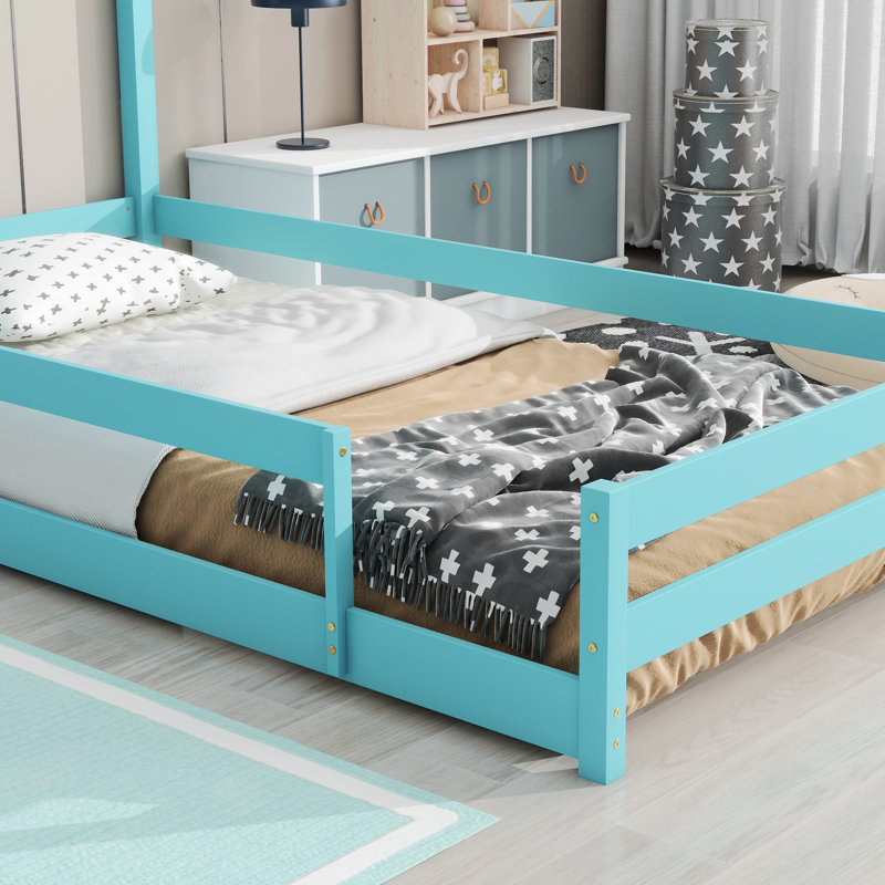 Lit plateforme en bois massif Bartolomeu, Bleu clair