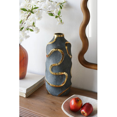 Vase en céramique noire D7.5X17.5 "