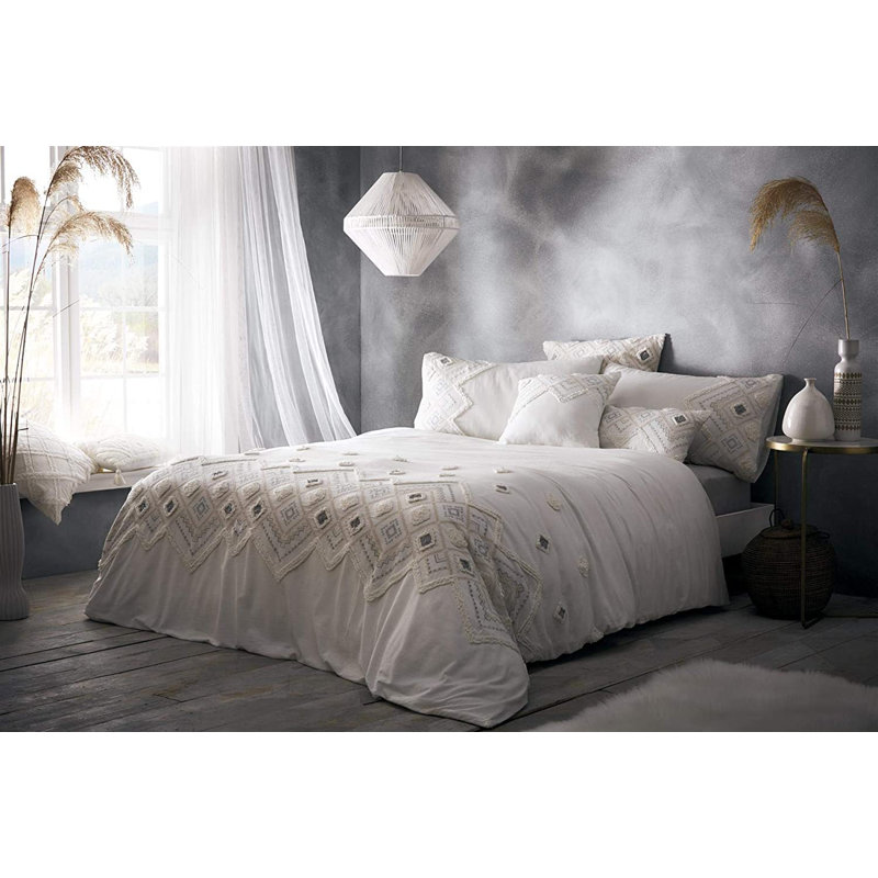 Cream Cotton 144 TC Duvet Cover Set, Super King Duvet Cover + 2 Standard Pillowcases