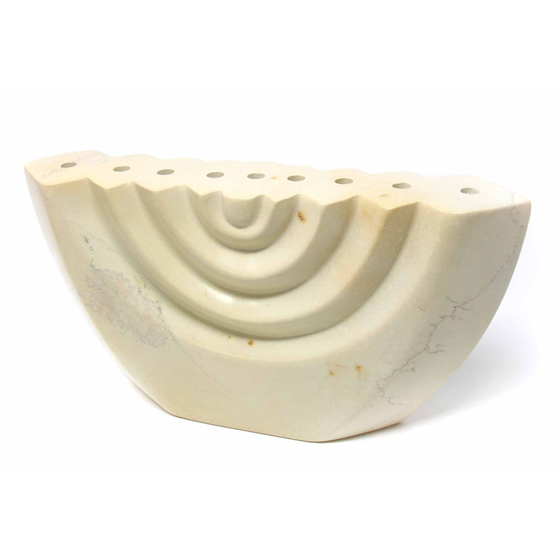 Menora sculptée à la main