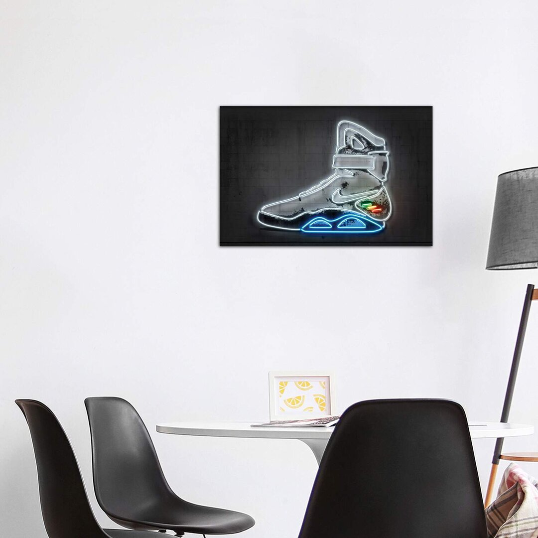 Leinwandbild - Grafikdruck „Future Sneaker” von Octavian Mielu