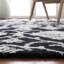 Tapis ikat en laine et coton indien touffeté à la main Wong-961153295