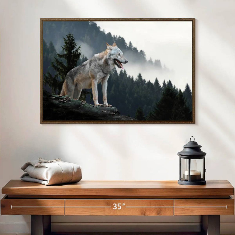 Loup des bois sur la montagne, Cadre flottant doré, 40 po x 27 po