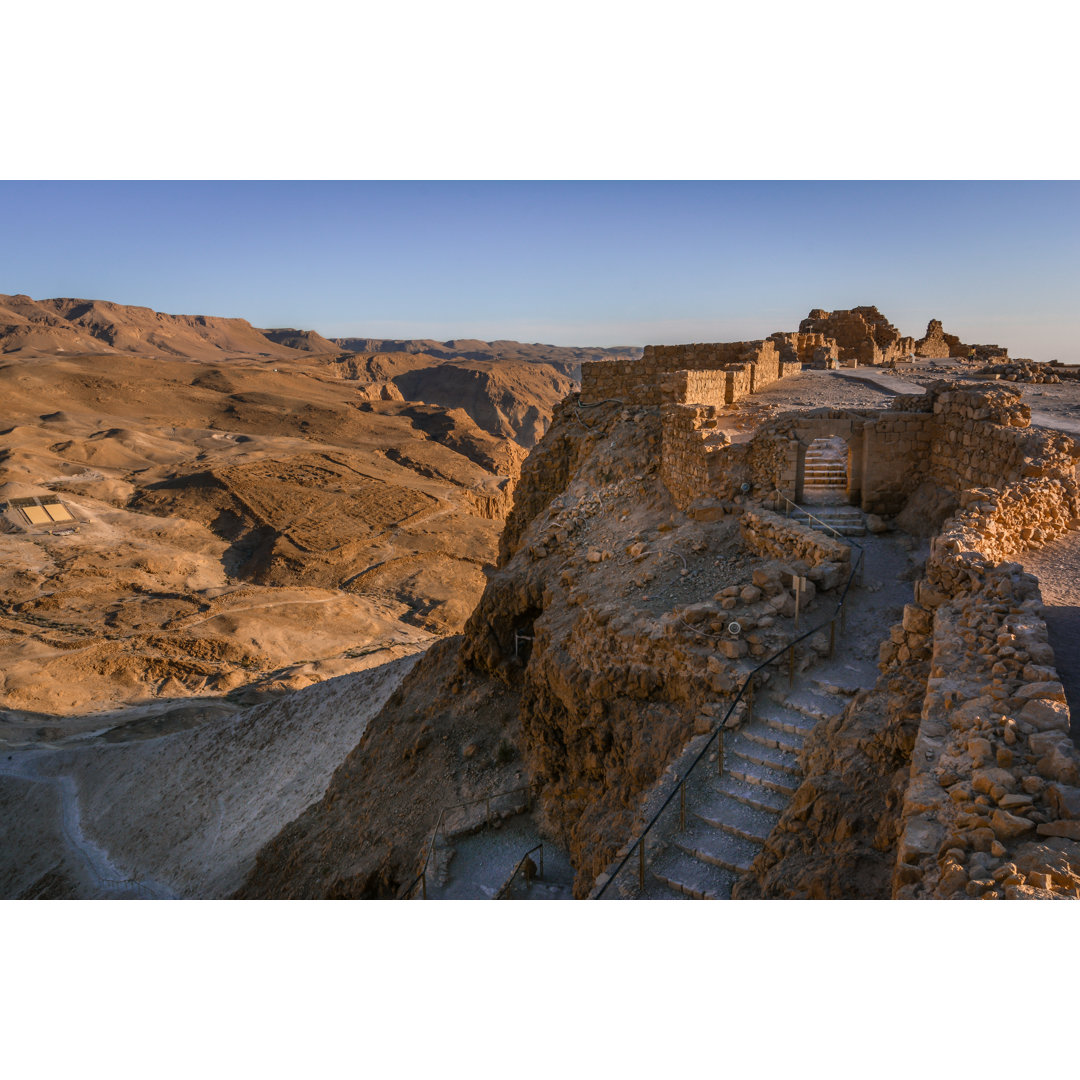 Leinwandbild Masada und römische Befestigungsanlagen