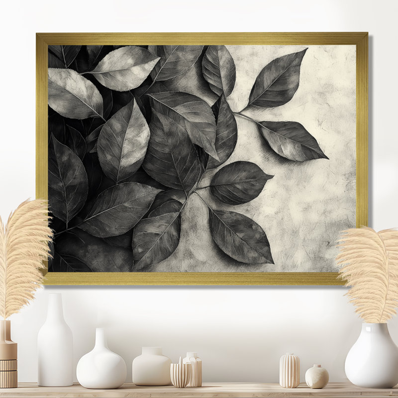 «Gray Rustling Autumn Leaves I» - art mural feuilles, H 34 po x l 44 po, Reproduction encadrée d'une seule photo sans pass