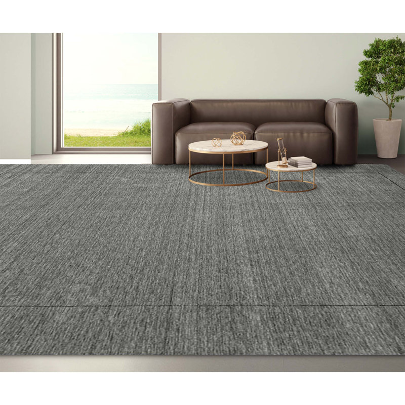Area Rug in Gray, Rectangle 6' x 9'